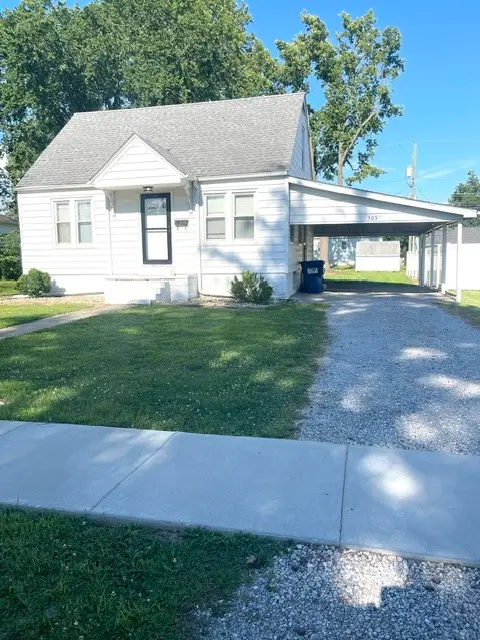305 S 3rd Street, Marion, IL 62959