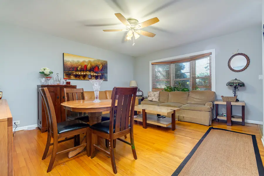 1823 Dobson Street, Evanston, IL 60202 - #2