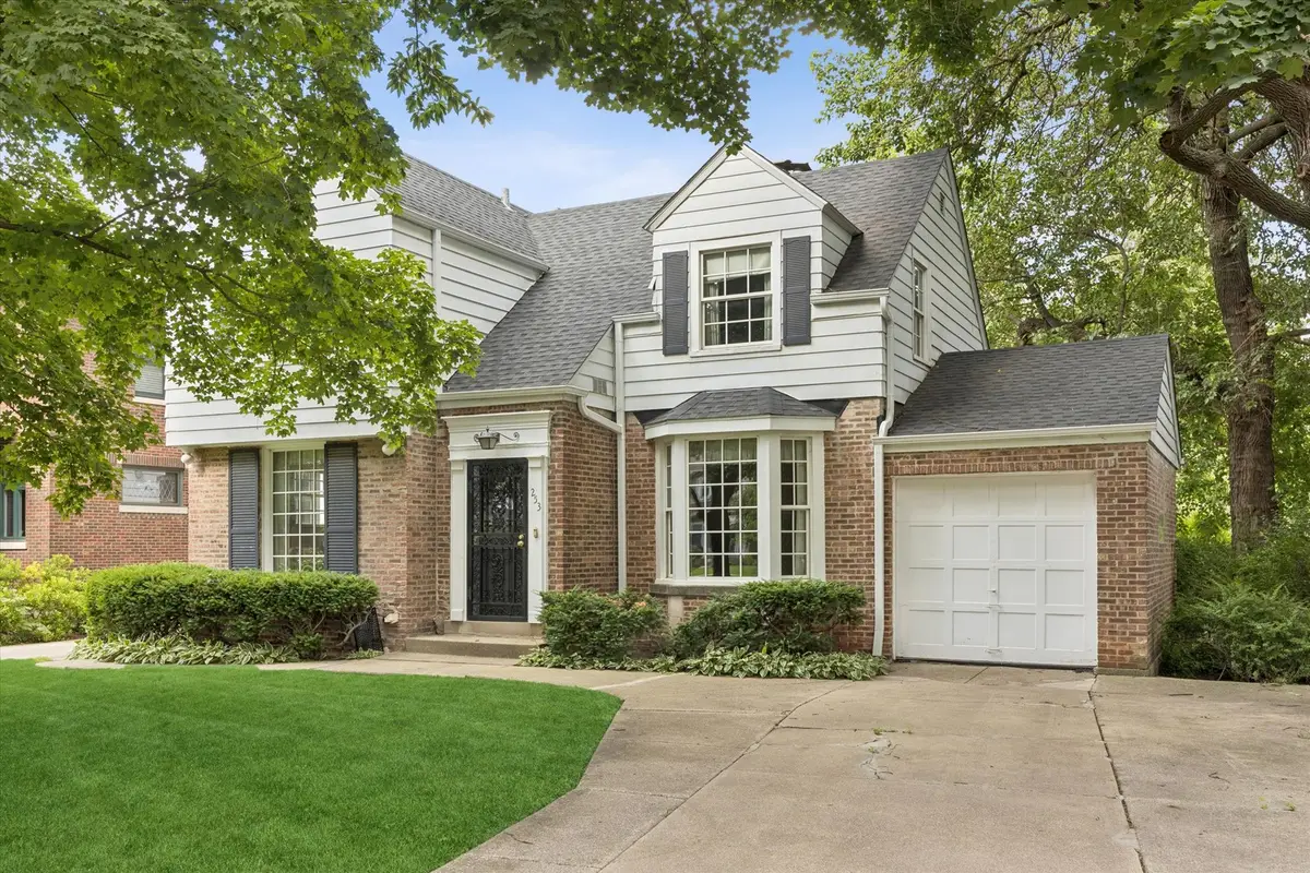 253 Northwood Road, Riverside, IL 60546 - #1