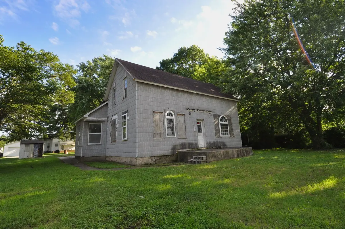 108 W 1st South Street, Mount Olive, IL 62069 - #1