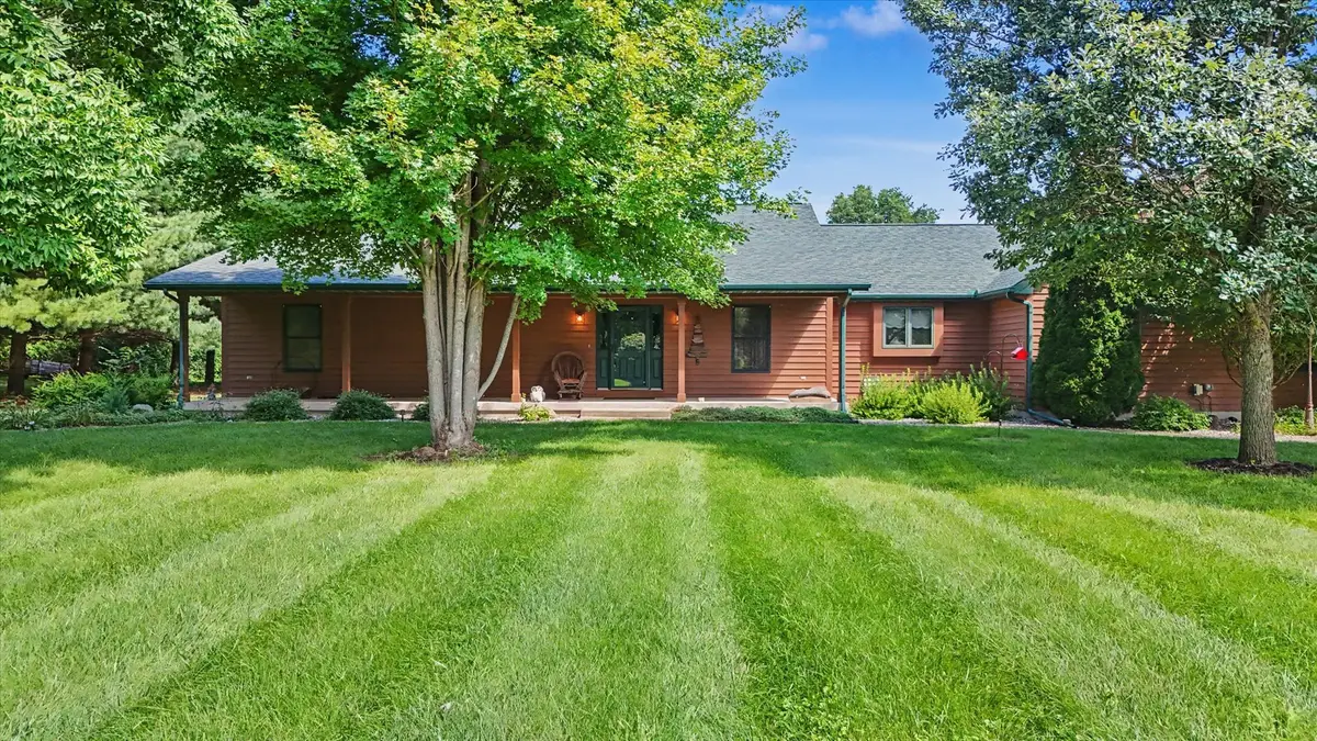 372 County Road 2700 N Road, Mahomet, IL 61853 - #1