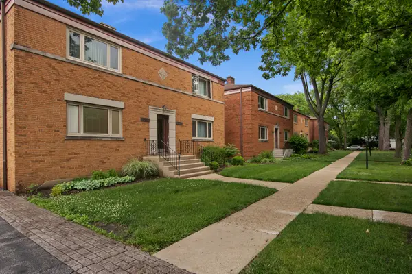 8043 Lake Street #1, River Forest, IL 60305