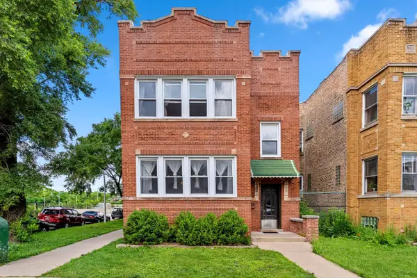 3700 N Monticello Avenue, Chicago, IL 60618