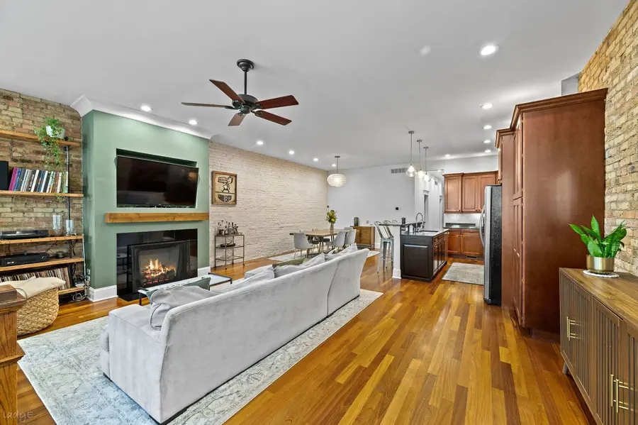 1020 W Roscoe Street #1W, Chicago, IL 60657 - #2