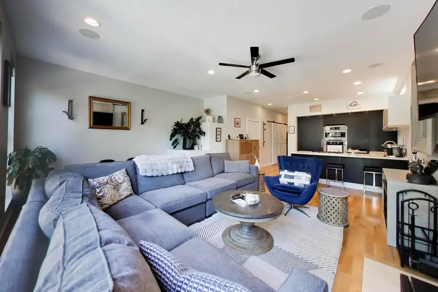 879 N Marshfield Avenue #2, Chicago, IL 60622 - #2
