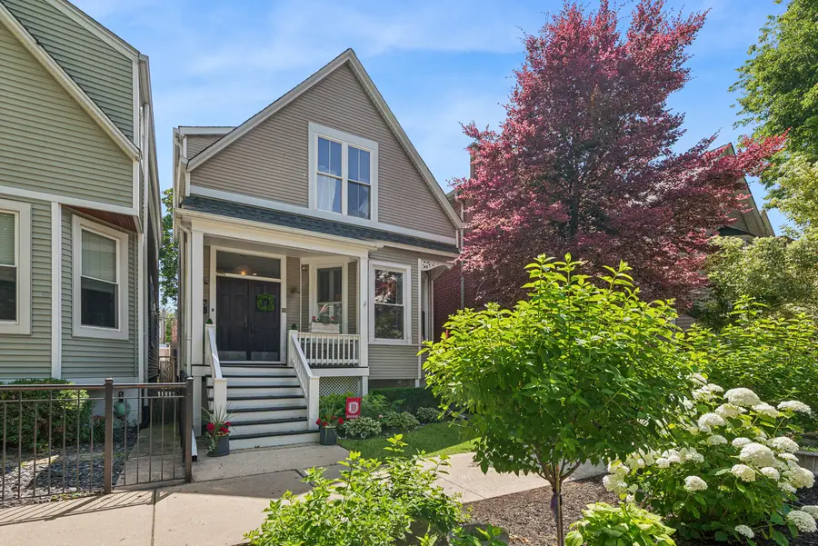 3635 N Hermitage Avenue, Chicago, IL 60613 - #2