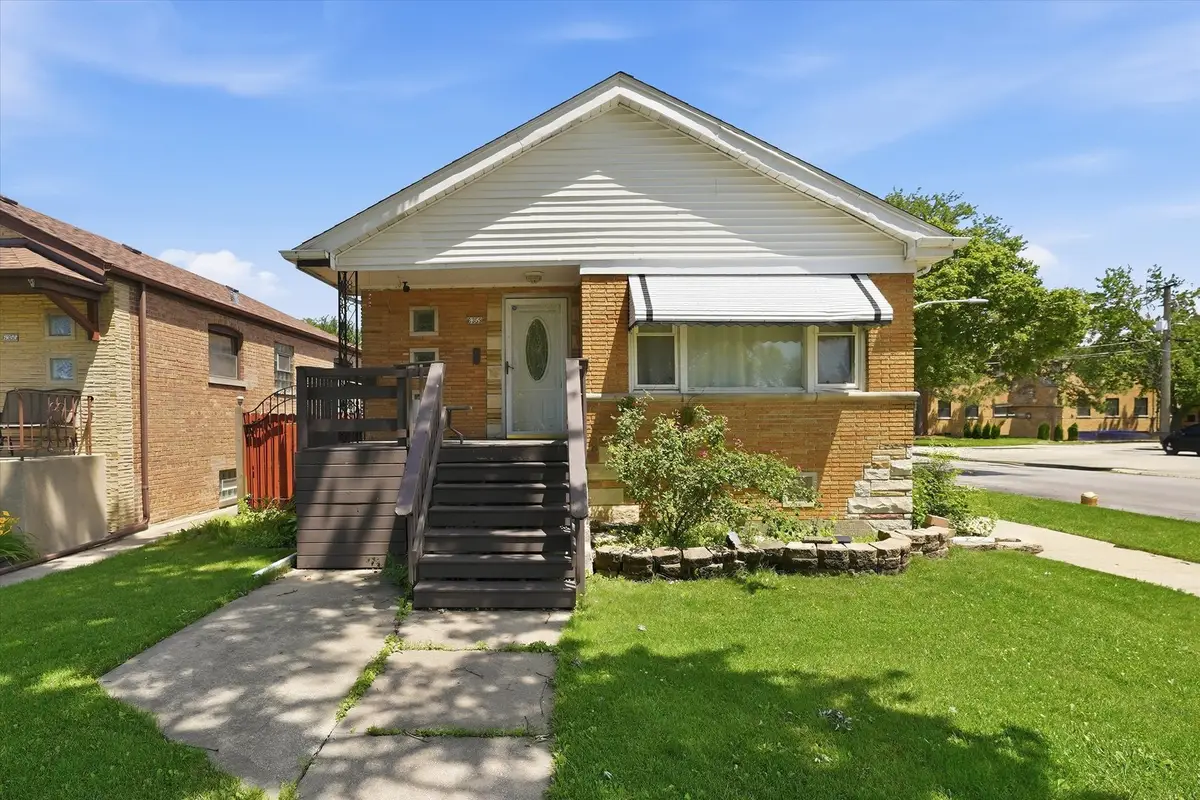 6359 S Kilbourn Avenue, Chicago, IL 60629 - #1