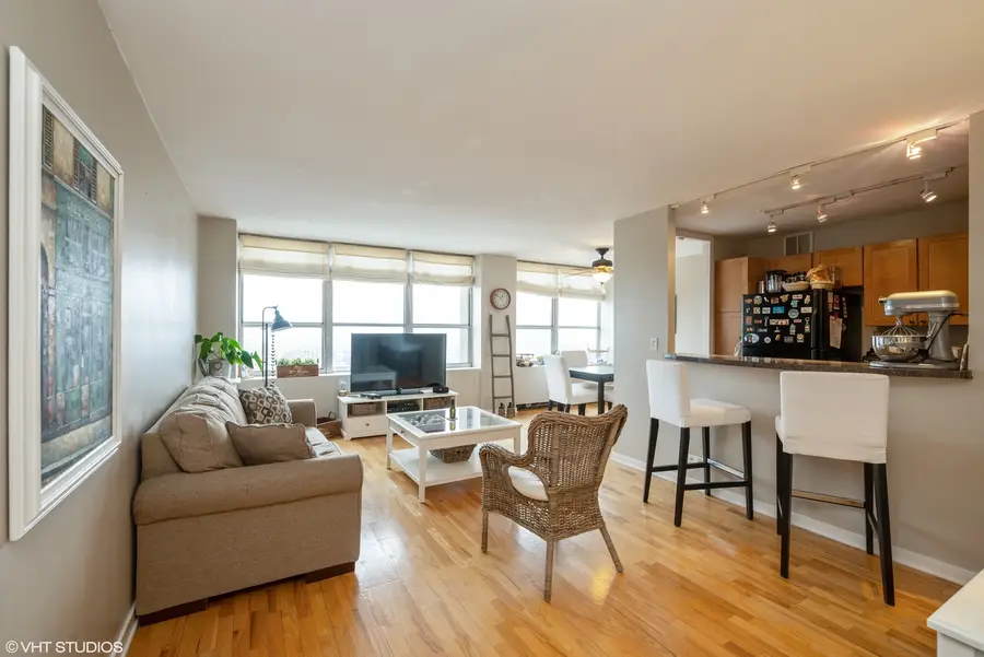 655 W Irving Park Road #2213, Chicago, IL 60613 - #2