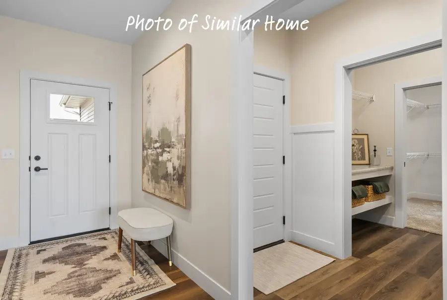 604 15th Street N, Le Claire, IA 52753 - #2