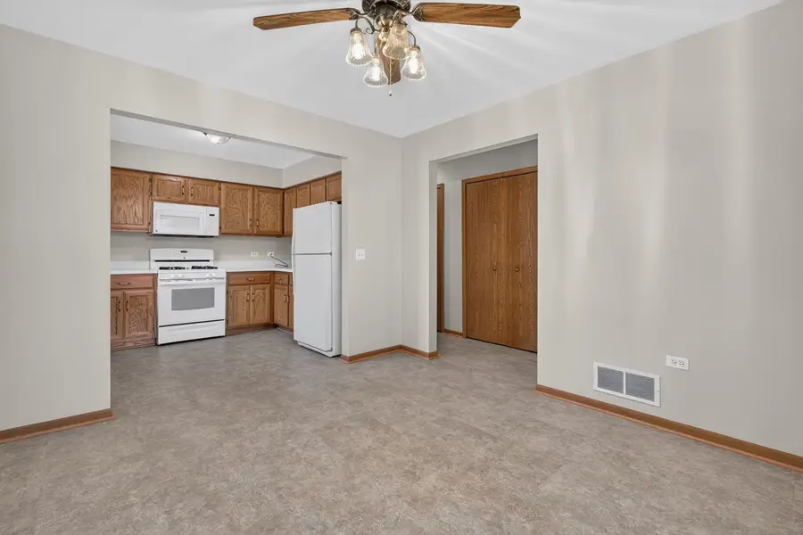 2700 Eagle Drive #2700, Joliet, IL 60436 - #3