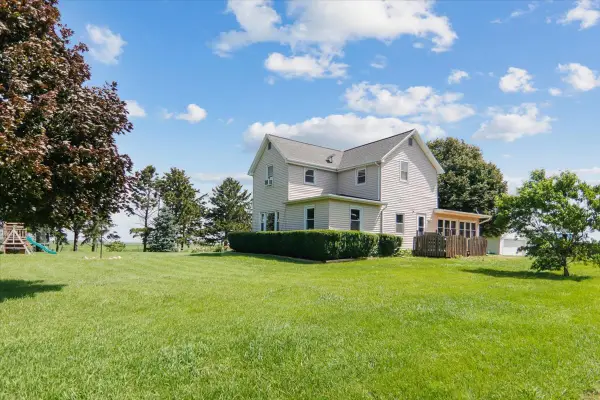 17669 N 2400 Road E, Towanda, IL 61776