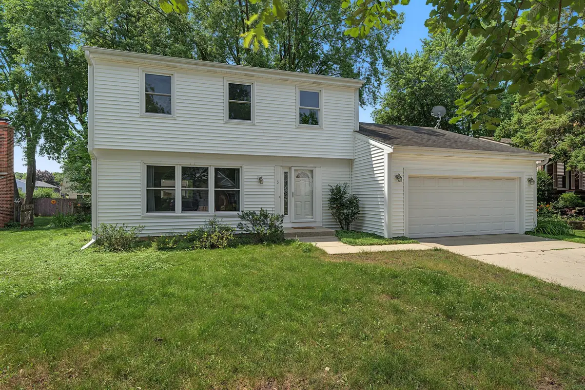 5 Keswick Lane, Vernon Hills, IL 60061 - #1