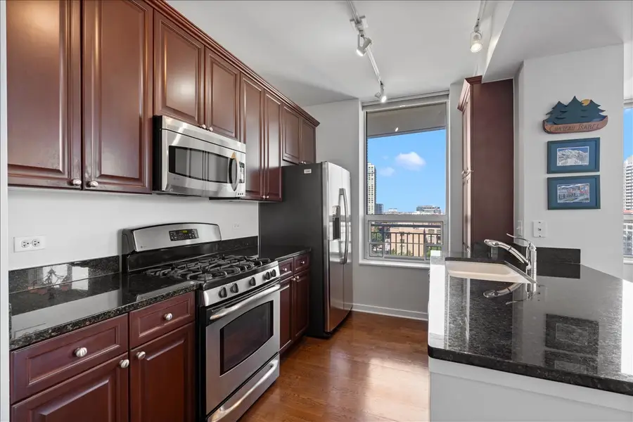 330 W Grand Avenue #1104, Chicago, IL 60654 - #3