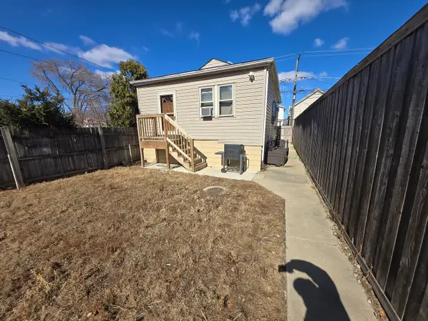 5750 W 65th Street, Chicago, IL 60638