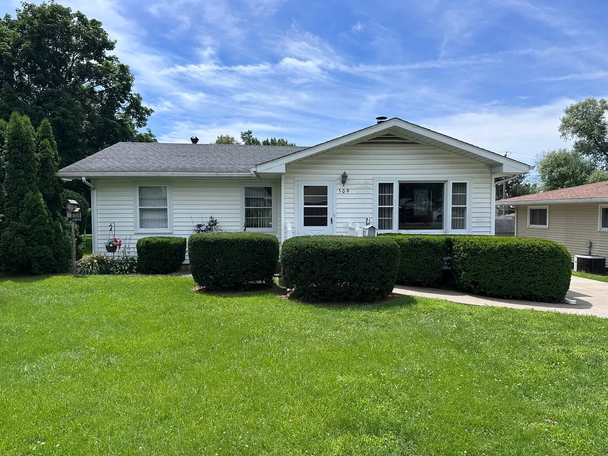 509 Highview Drive, Clinton, IA 52732 - #1