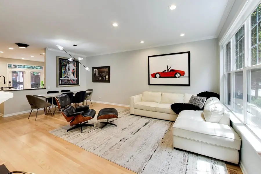 232 W Scott Street, Chicago, IL 60610 - #3