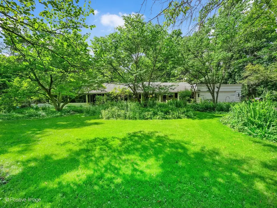 25W328 Plamondon Road, Wheaton, IL 60189 - #2