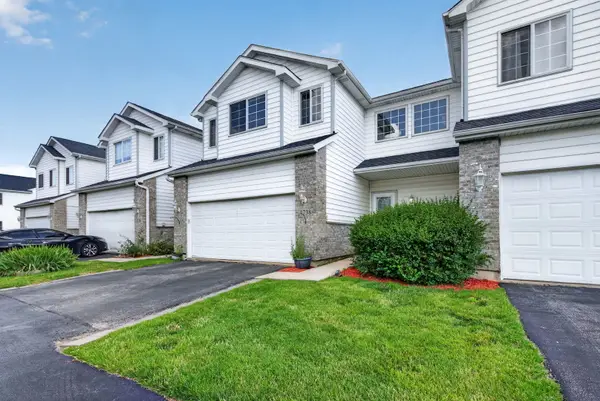 1738 Waters Edge Drive #1738, Minooka, IL 60447