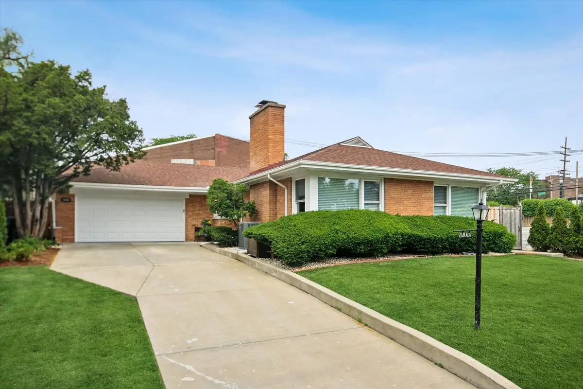 9130 Kenton Avenue, Skokie, IL 60076 - #1