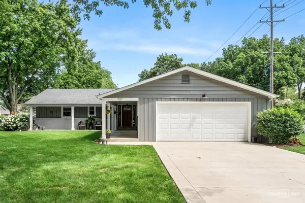 707 Maple Lane, Batavia, IL 60510