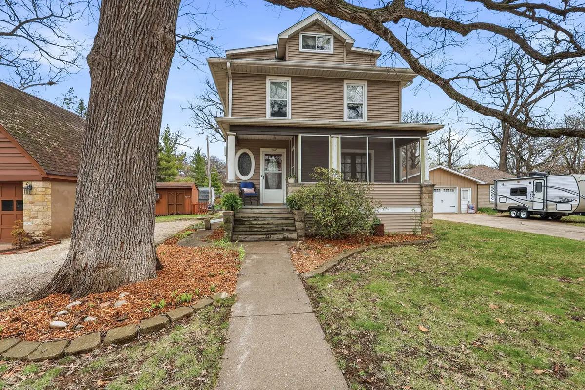 1587 34th Avenue, Moline, IL 61265 - #1