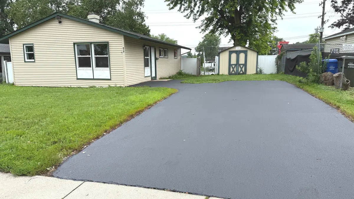 213 Butte Lane, Carpentersville, IL 60110 - #1