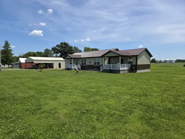 201 E 3rd Street, Sailor Springs, IL 62824