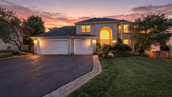 17110 Arbor Creek Drive, Plainfield, IL 60586