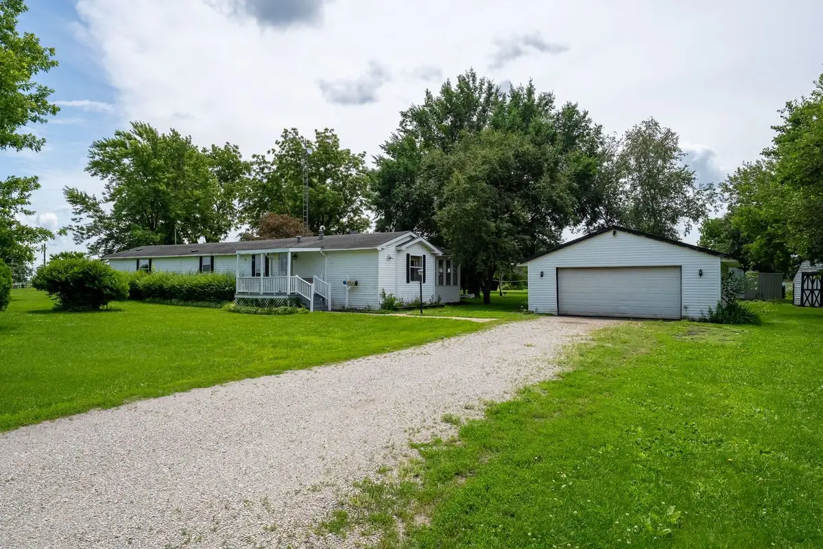 310 E Jefferson Street, Dana, IL 61321 - #1