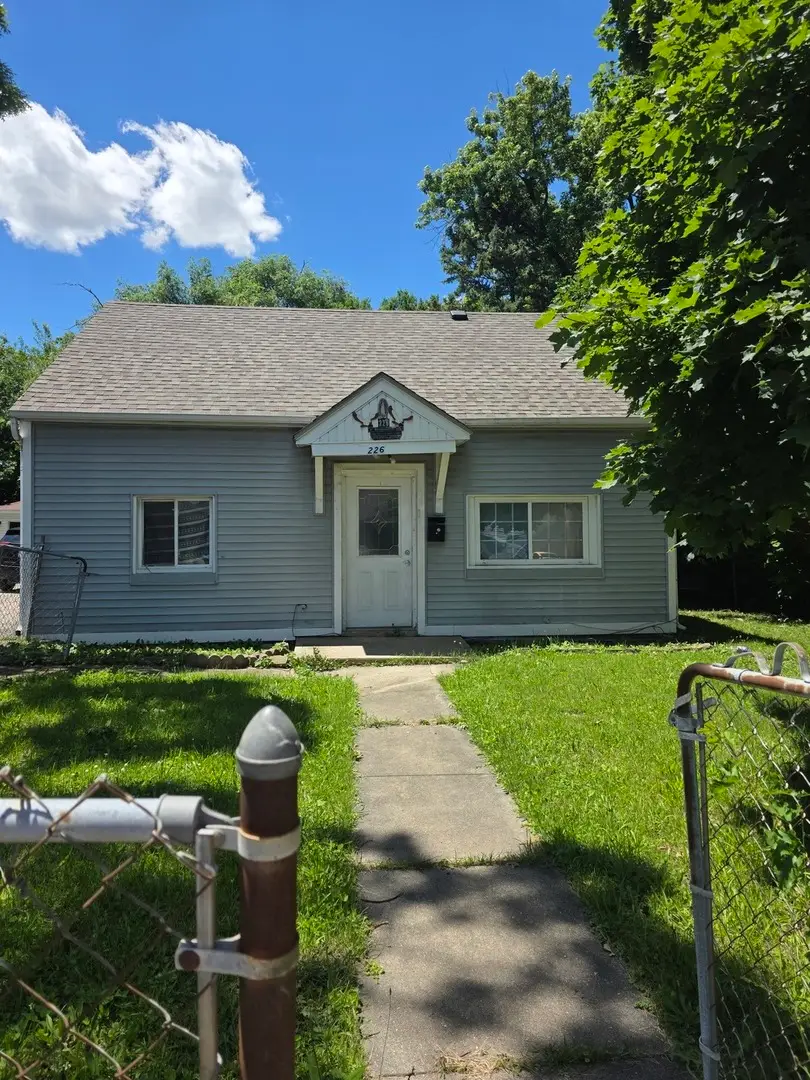 226 N Farnsworth Avenue, Aurora, IL 60505 - #1