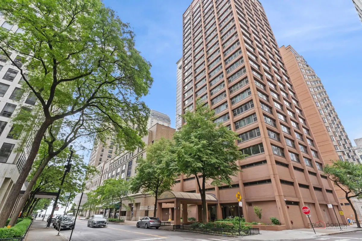 247 E Chestnut Street #1804, Chicago, IL 60611 - #1