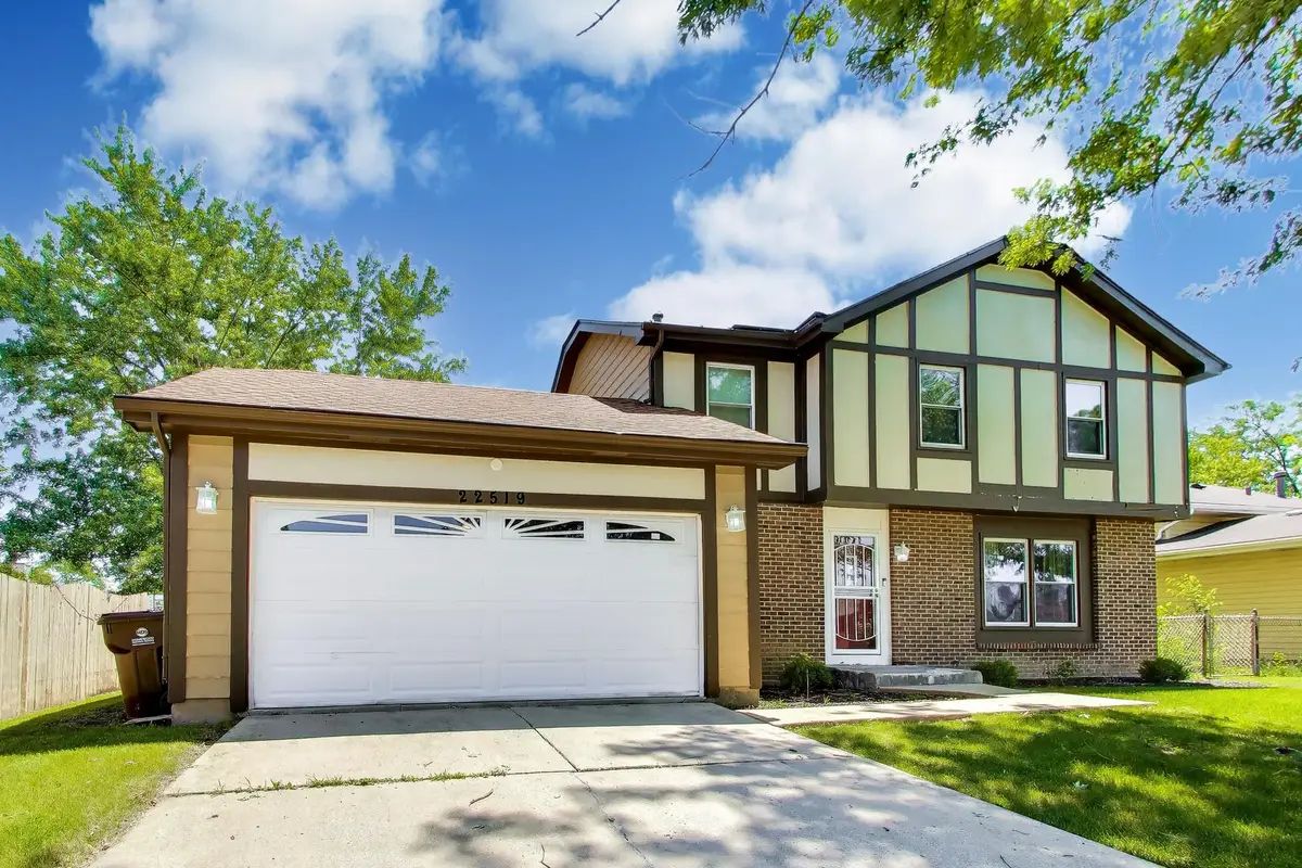22519 Clarendon Avenue, Richton Park, IL 60471 - #1