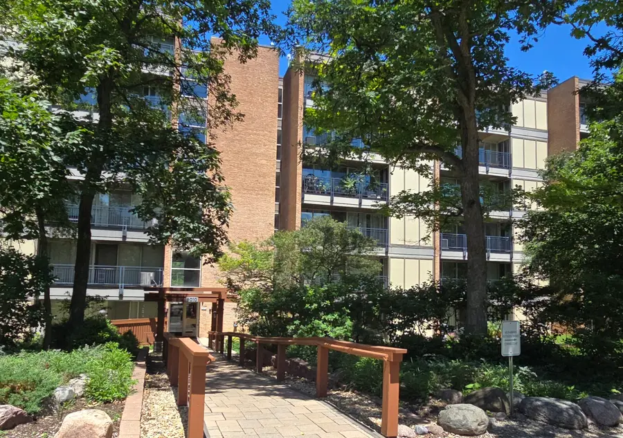 6010 Oakwood Drive #6H, Lisle, IL 60532 - #2