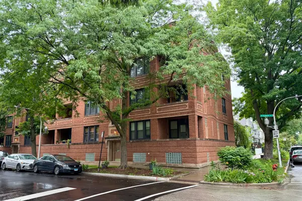 3102 W Cullom Avenue #3, Chicago, IL 60618