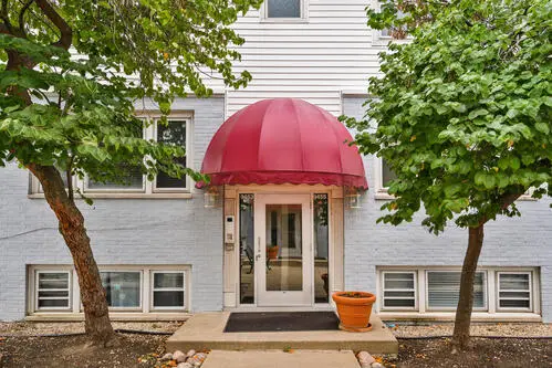 9455 Kelvin Lane #2776, Schiller Park, IL 60176