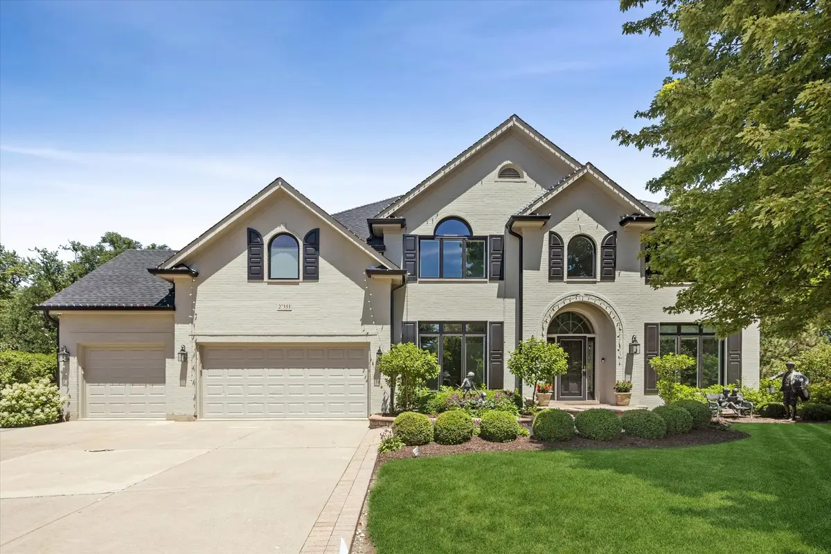 2S351 Chaucer Court, Glen Ellyn, IL 60137 - #1