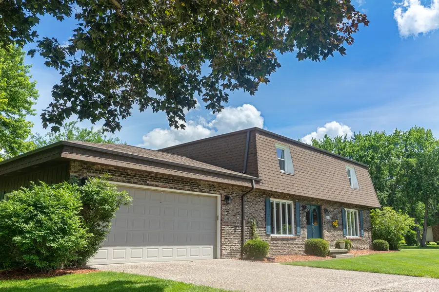 5573 S Beebe Drive, Rochelle, IL 61068 - #2