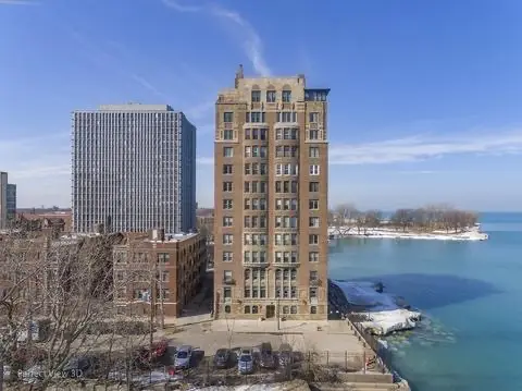 2666 E 73rd Street #8W, Chicago, IL 60649