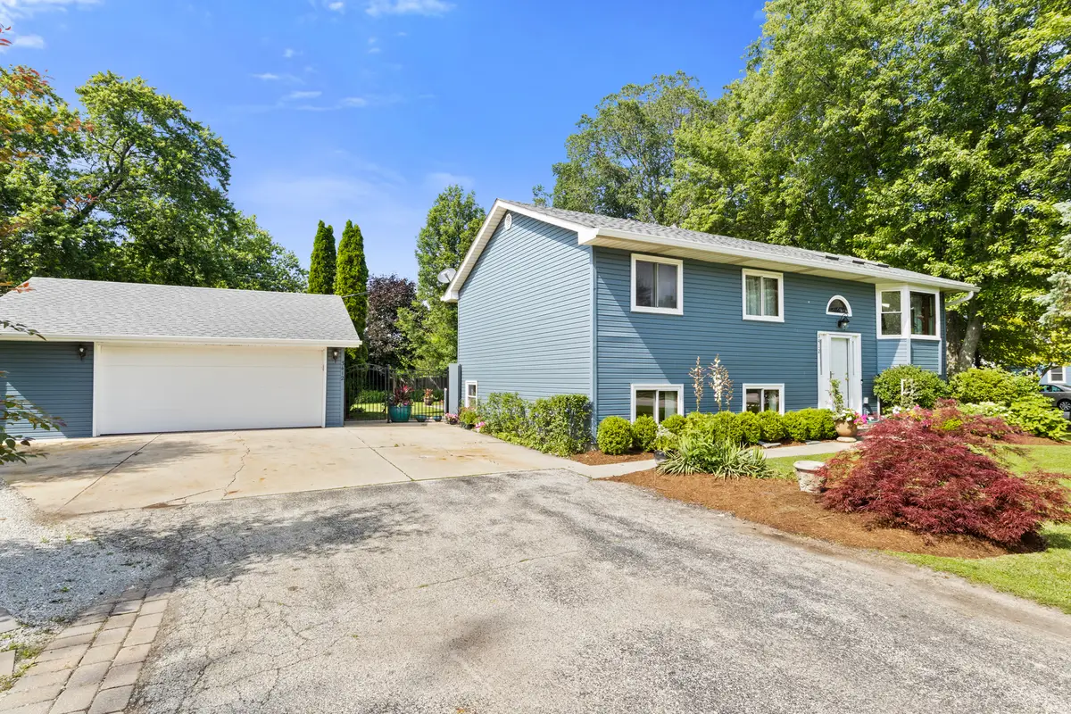 3412 Crescent Avenue, Gurnee, IL 60031 - #1