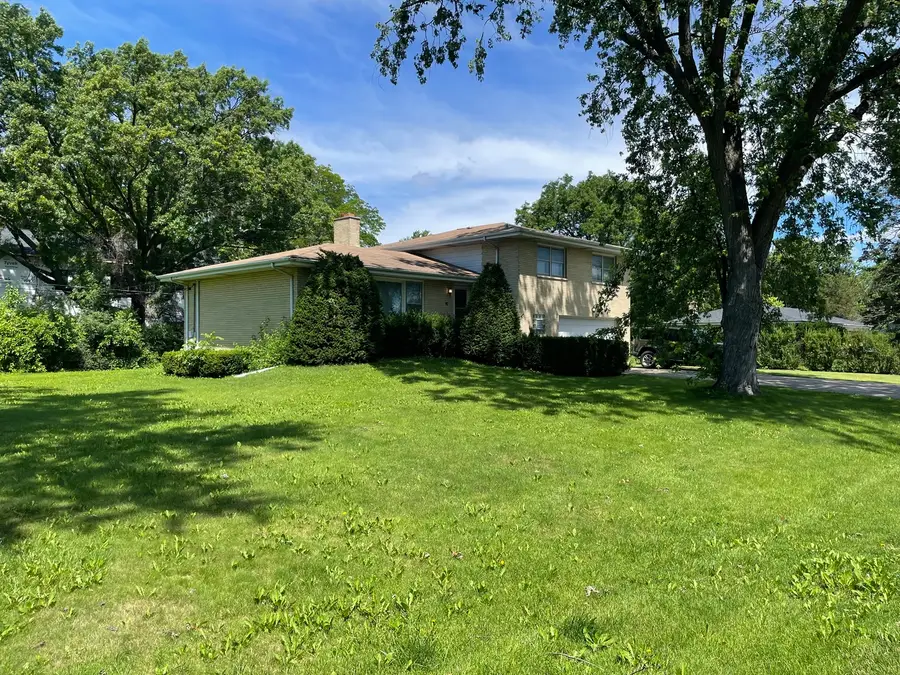 10 E Leon Lane, Prospect Heights, IL 60070 - #3