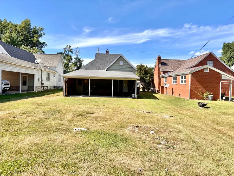 612 W Monroe Street W, Herrin, IL 62948 - #3
