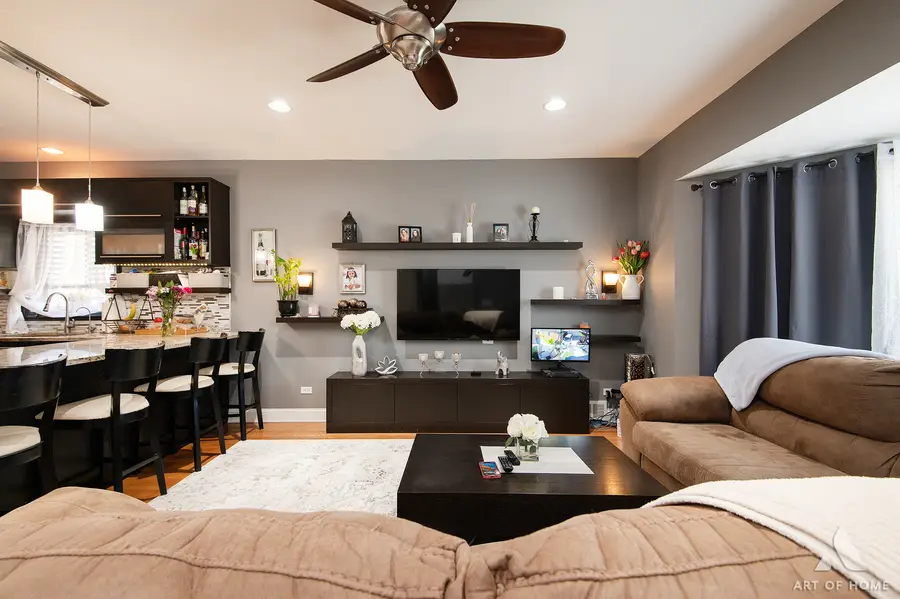 5049 N Neva Avenue, Chicago, IL 60656 - #2