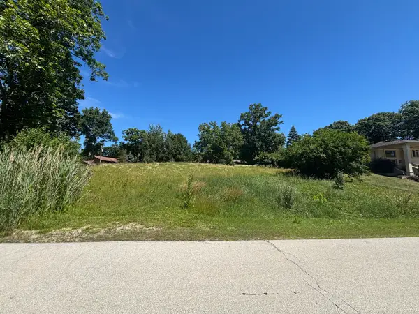 22w024 Spring Valley Drive, Medinah, IL 60157