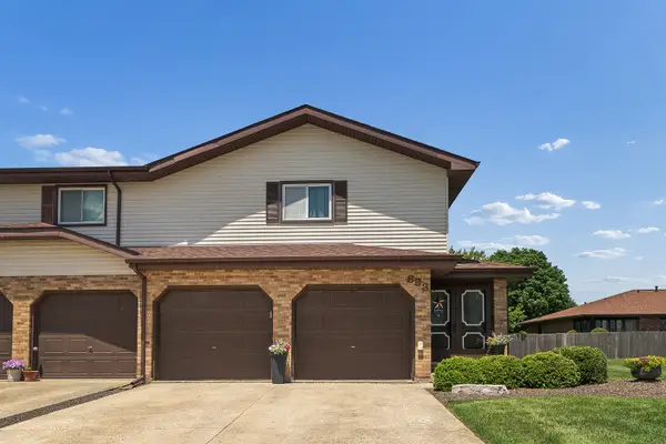 893 Meadow Ridge Lane, New Lenox, IL 60451