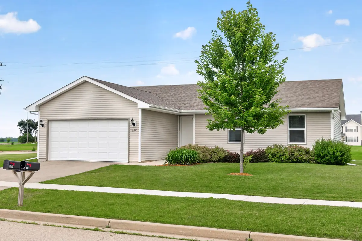 927 Foley Road, Belvidere, IL 61008 - #1
