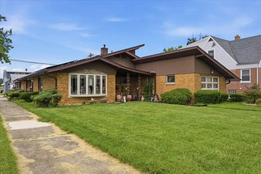 1556 Heidorn Avenue, Westchester, IL 60154 - #2