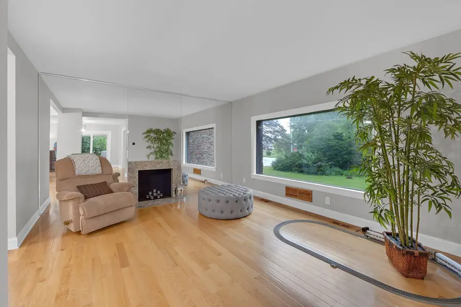 2330 Coach Road, Long Grove, IL 60047 - #3