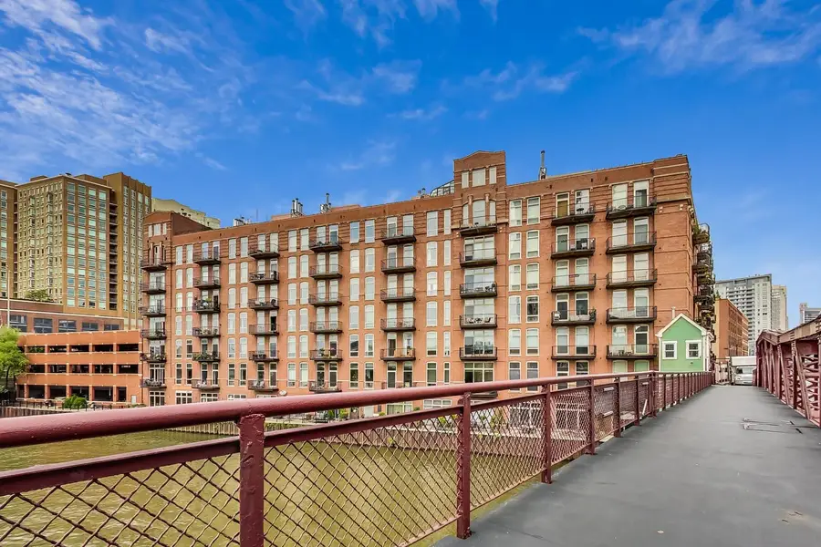 550 N Kingsbury Street #423, Chicago, IL 60654 - #2