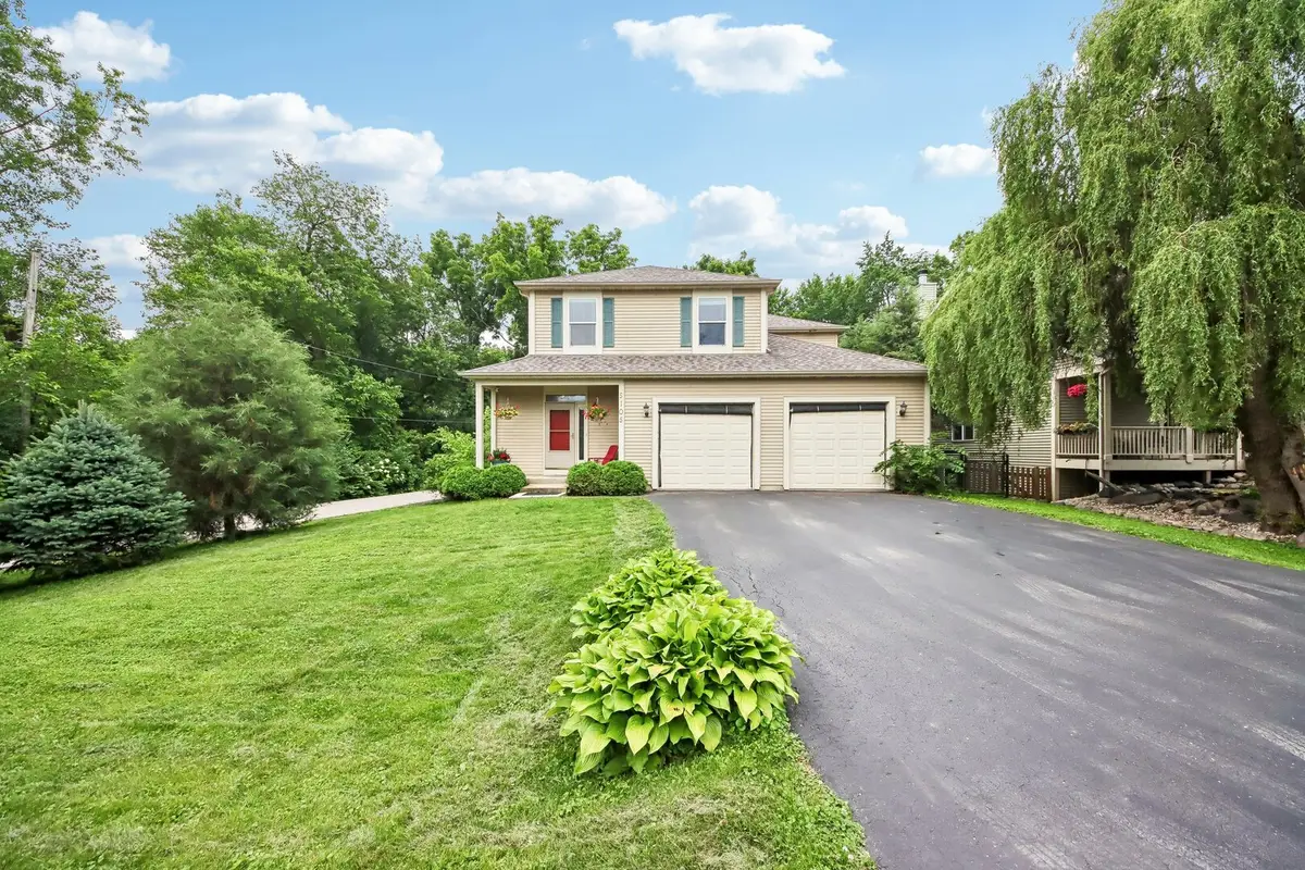 5105 W Flanders Road, McHenry, IL 60050 - #1