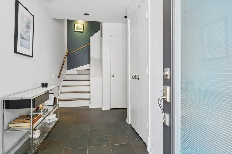 453 W Blackhawk Street, Chicago, IL 60610 - #2